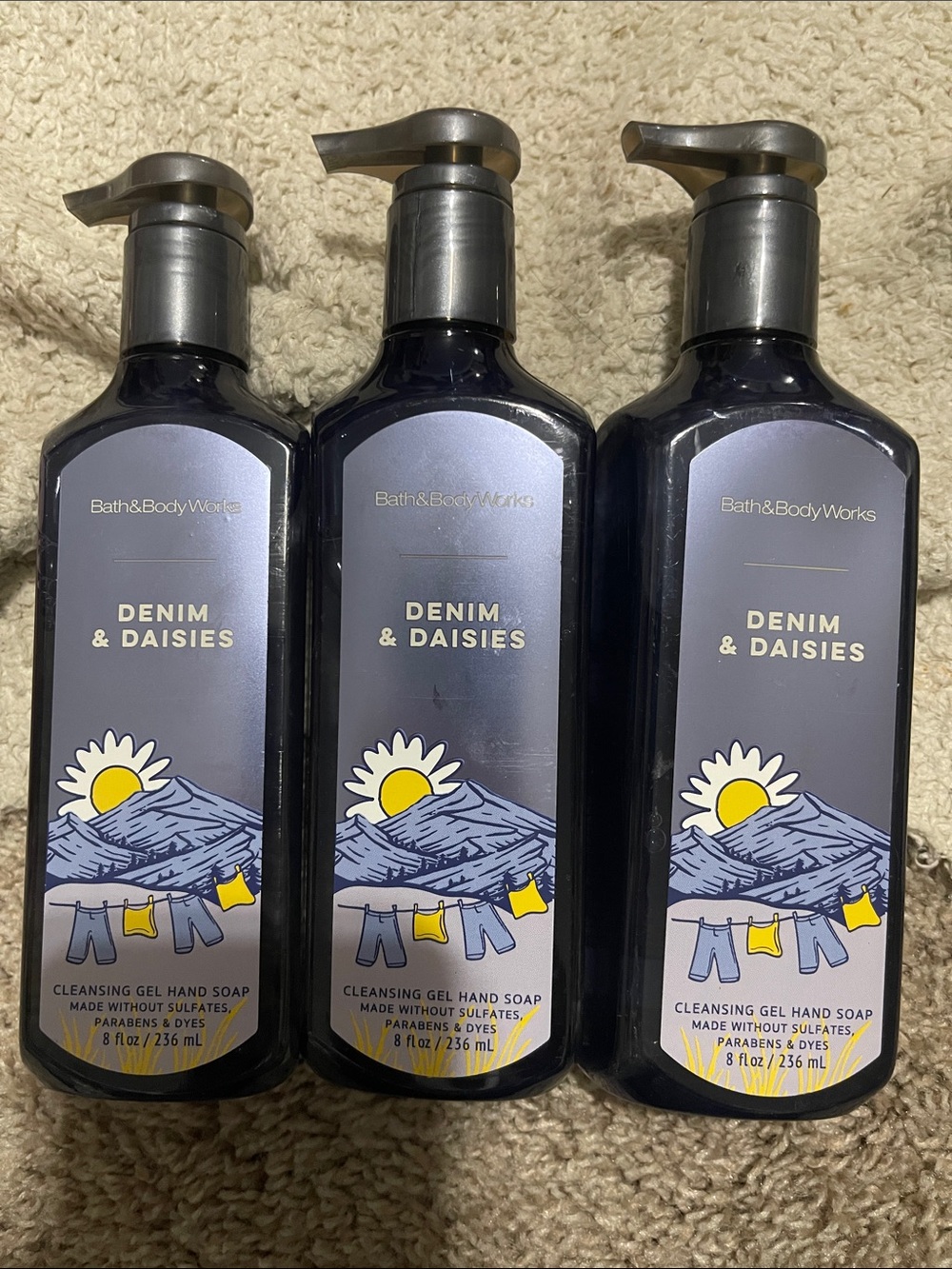 NEW- White Barn / Bath & Body Works. 3 Denim & Daisies